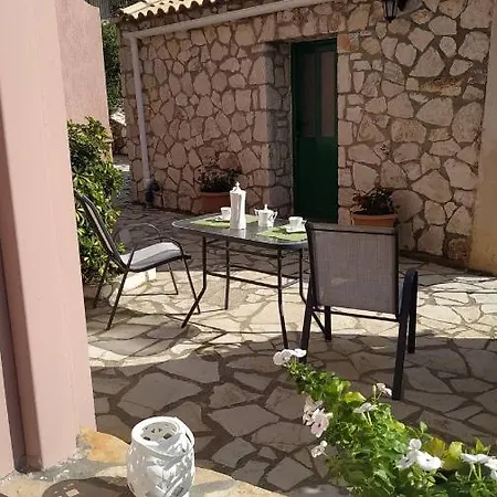 בית נופש Sofias Argostoli *