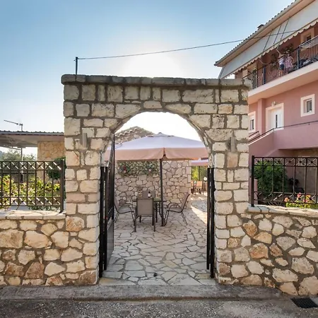 Sofias Argostoli بيت للعطل Razáta